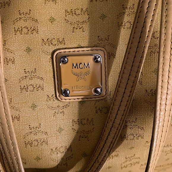 MCM tote - Picture 3 of 12